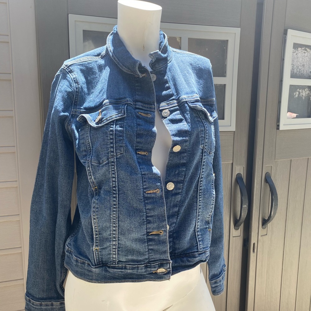 Ladies Levi’s denim jean jacket rockstar back to school juniors crop